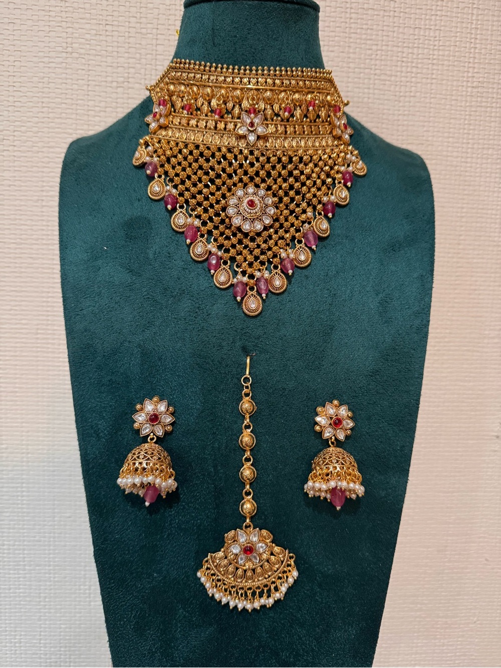 Fashion Jewelry Gold-Tone Choker Necklace Set with Pink Accents